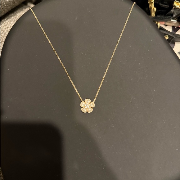 FLOWER BAGUETTE NECKLACE 14K gold and diamonds - Picture 4 of 6